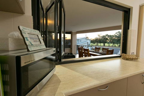 Alcedonia Retreat - Mackay Tourism 3