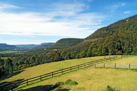 Alcheringa Cottage - Mackay Tourism 2