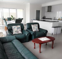 Alkimos Beach Retreat - Mackay Tourism