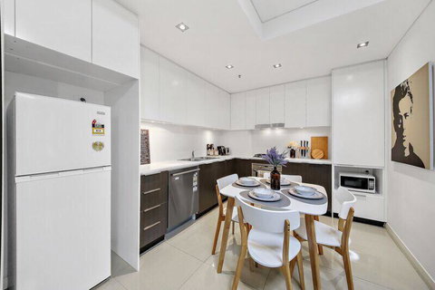 All Amenities Only Downstairs, 20 Mins To CBD - Mackay Tourism 3