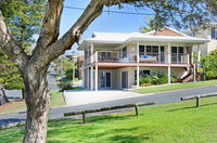 Book Bonny Hills Accommodation Vacations Mackay Tourism Mackay Tourism