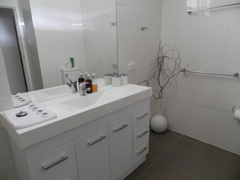 Almas Cottage - Mackay Tourism 3