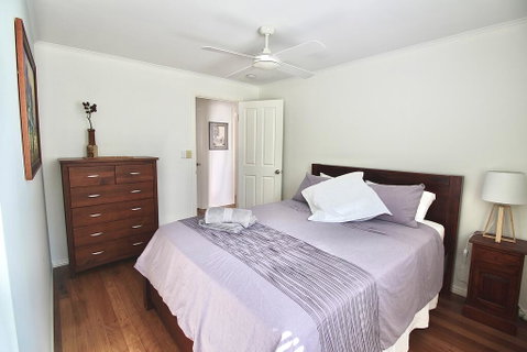 Aloha Alex Beach House Pet-friendly- 450m To The Beach - Mackay Tourism 3