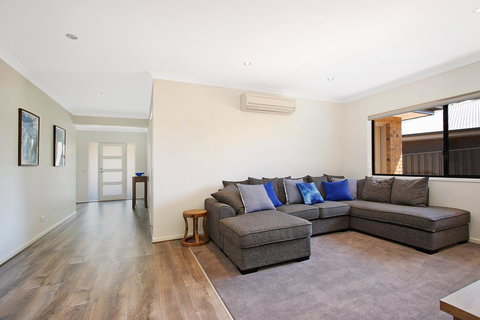 Alpine Knights Stylish Luxury - Mackay Tourism 3