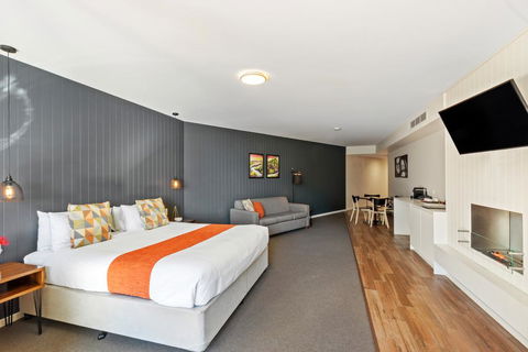 Altitude On Montville - Mackay Tourism 3