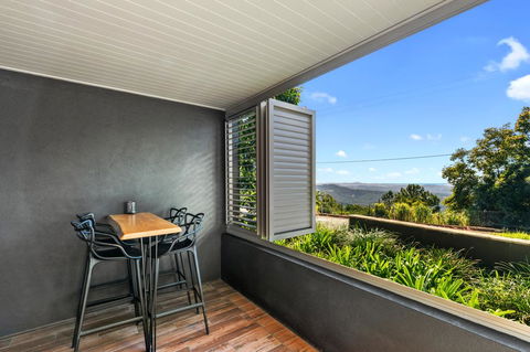 Altitude On Montville - Mackay Tourism 1