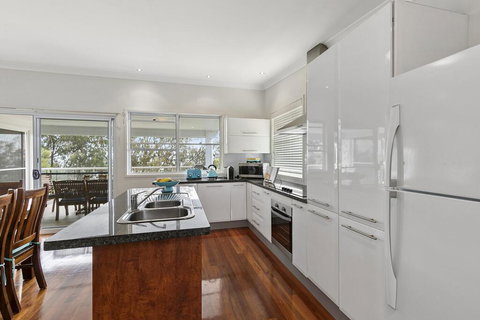 Amalfi - Mackay Tourism 3