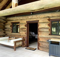 Amarina Farm Stay and Gardens - Mackay Tourism
