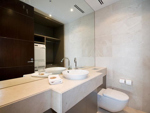 Amarna Luxury Beach Resort - Mackay Tourism 3