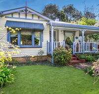 Ambrose Cottage Front Apartment - Mackay Tourism
