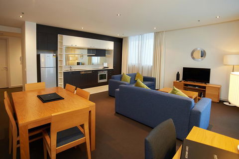 Amity Apartment Hotels - Mackay Tourism 0