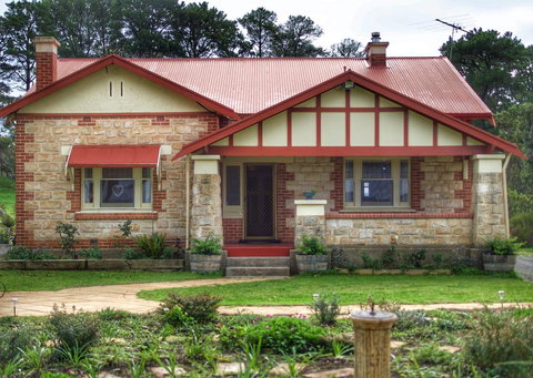 Amongst The Vines Deluxe Retreat - Mackay Tourism 0