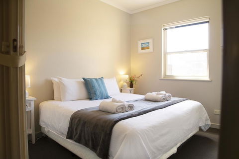 Angaston Mews - Mackay Tourism 3