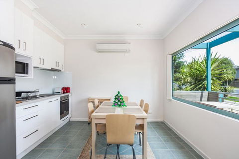 Anglesea River Apartments - 2 Bed Unit 2/4 - Mackay Tourism 3