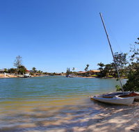 Anjuna 2 - 2 BDRM Budget Stay on Canal - Mackay Tourism