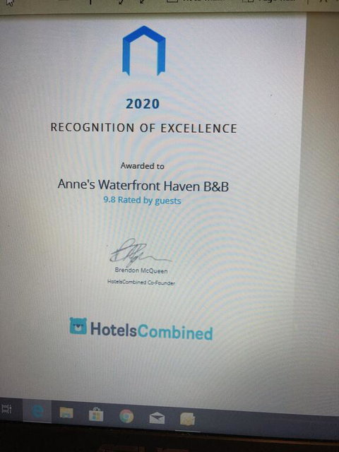 Anne's Waterfront Haven B&B - Mackay Tourism 1