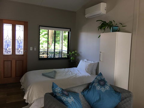 Annerley-granny Flat,private, New, Convenience - Mackay Tourism 0
