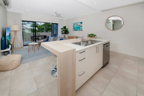 Apartment Close To The City Life On Lake 3 - Mackay Tourism 3