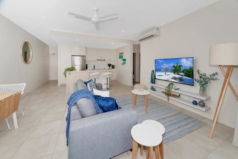 Apartment Close To The City Life On Lake 3 - Mackay Tourism 0