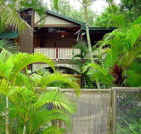 Appian Beach House - Mackay Tourism