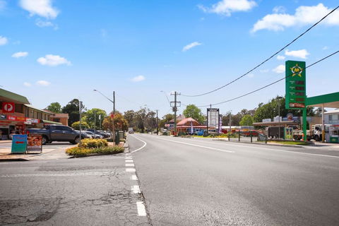 Appin Village - Mackay Tourism 1