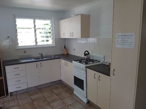 Apurla Island Retreat - Mackay Tourism 2
