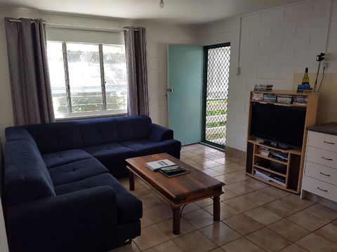 Apurla Island Retreat - Mackay Tourism 1