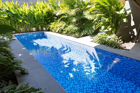 Aqua - At Funnel Bay - Mackay Tourism 3