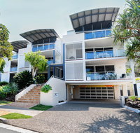 Aqua Promenade Beachfront Holiday Apartments - Mackay Tourism