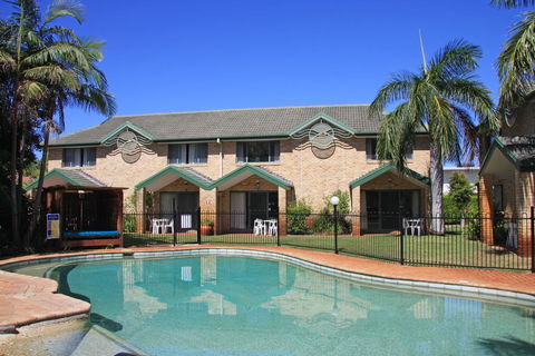 Aqua Villa Holiday Apartments - Mackay Tourism 3
