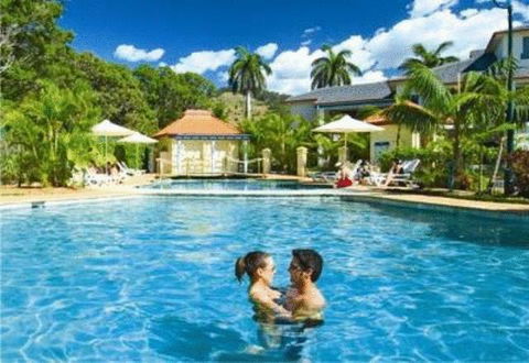 Aqualuna Beach Resort - Mackay Tourism 0