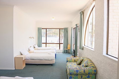 Aquarius Merimbula - Mackay Tourism 3