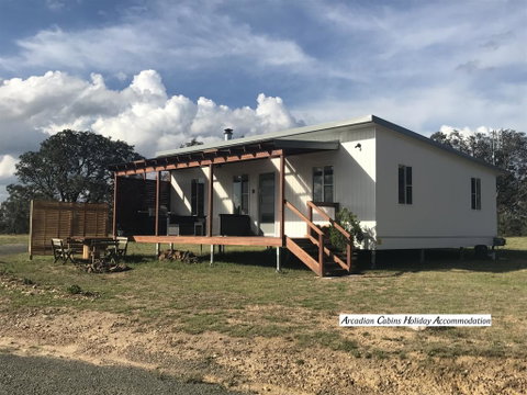 Arcadian Cabin - Southern Highlands River Retreat - Mackay Tourism 3