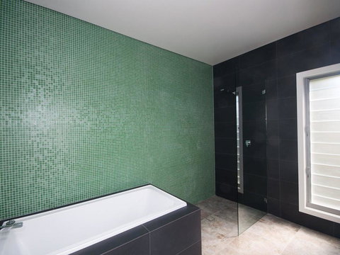 Architectural Design On The Beach - Mackay Tourism 2