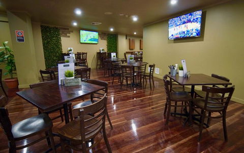 Argyle Hotel - Mackay Tourism 1