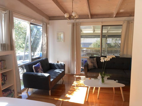 Ariel's Beach House - Mackay Tourism 1
