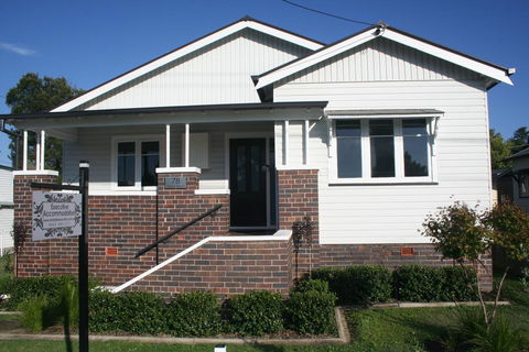 Armidale Executive Accommodation - City Centre - Mackay Tourism 1