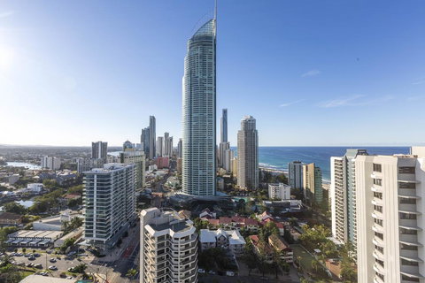 Artique Surfers Paradise - Official - Mackay Tourism 1