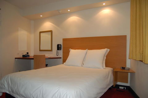 Arts Hotel - Mackay Tourism 1