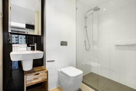 Artsy Apartment CBD City Views And Balcony - Mackay Tourism 3