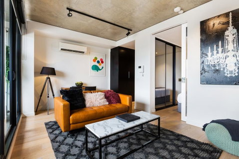 Artsy Apartment CBD City Views And Balcony - Mackay Tourism 0