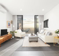 Ascent Apartment with Ocean Views by Ready Set Host - Mackay Tourism