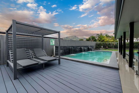 Magic On MacArthur - Mackay Tourism 0