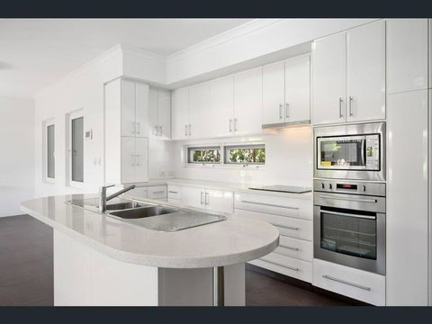 Maison De Samy Entire Swan River Bliss Australia - Mackay Tourism 0