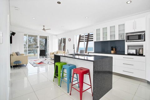 Marina Beach Holiday Home - Mackay Tourism 1