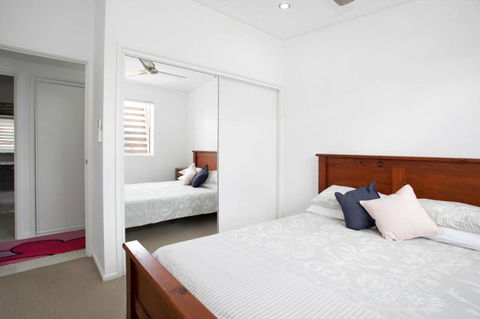 Marina Beach Holiday Home - Mackay Tourism 3