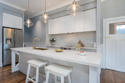 Marysville Luxury Villa - Mackay Tourism 3