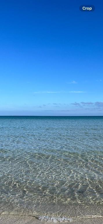Mcrae Retro Beach House ! - Mackay Tourism 1