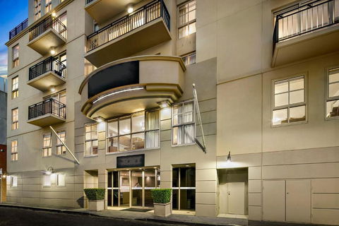 Melbourne Carlton Central Apartment Hotel Official - Mackay Tourism 1