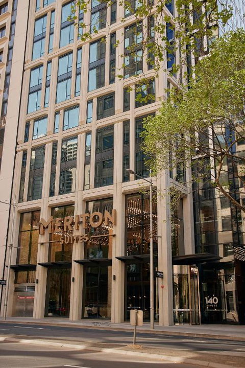 Meriton Suites Melbourne - Mackay Tourism 1